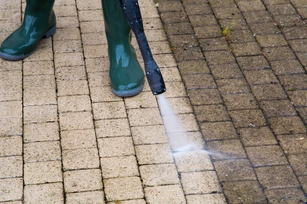 Cleaning Your Kitchen With Pressure Washing