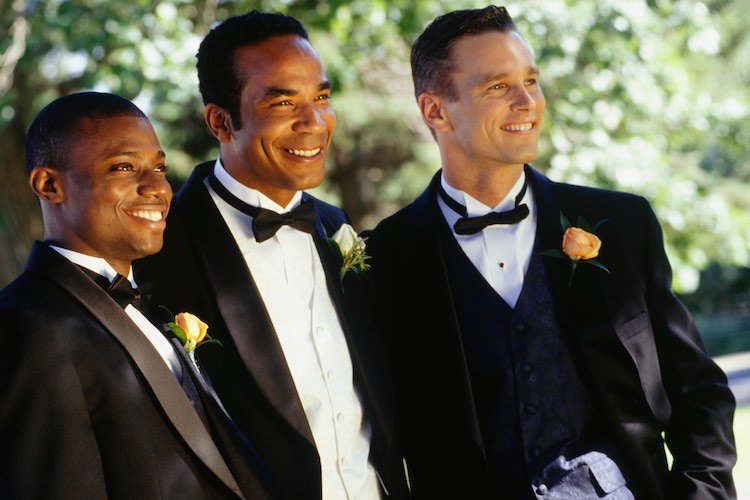 How to pick the perfect tuxedo rental?