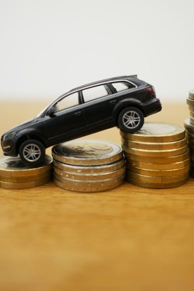 The Role of Credit Scores in Leasing a Toyota RAV4